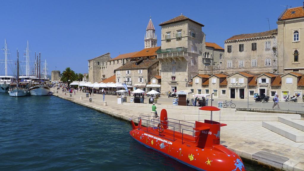 Apartments Mirjana Trogir Exteriör bild