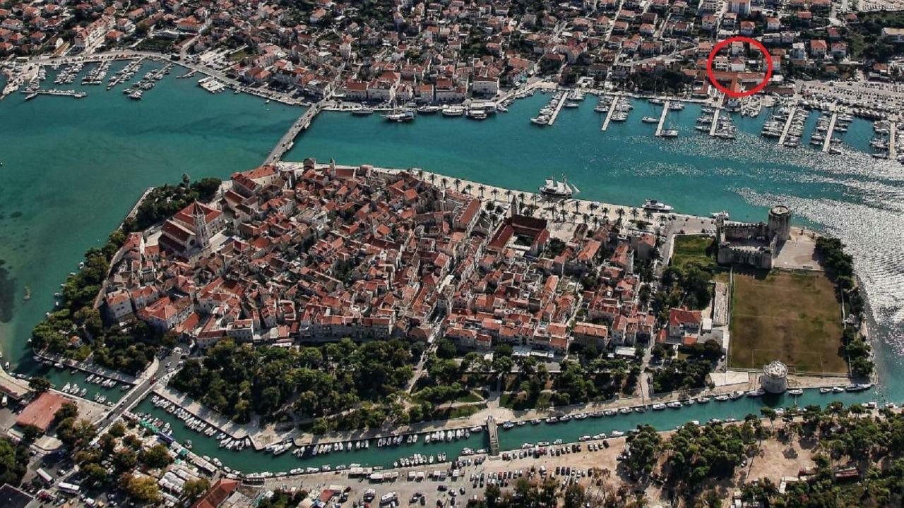 Apartments Mirjana Trogir Exteriör bild
