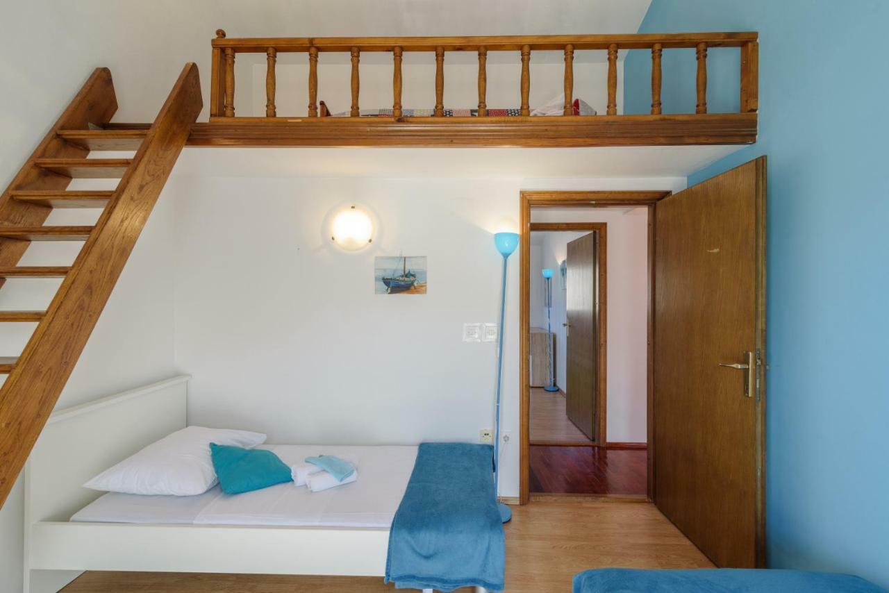 Apartments Mirjana Trogir Exteriör bild