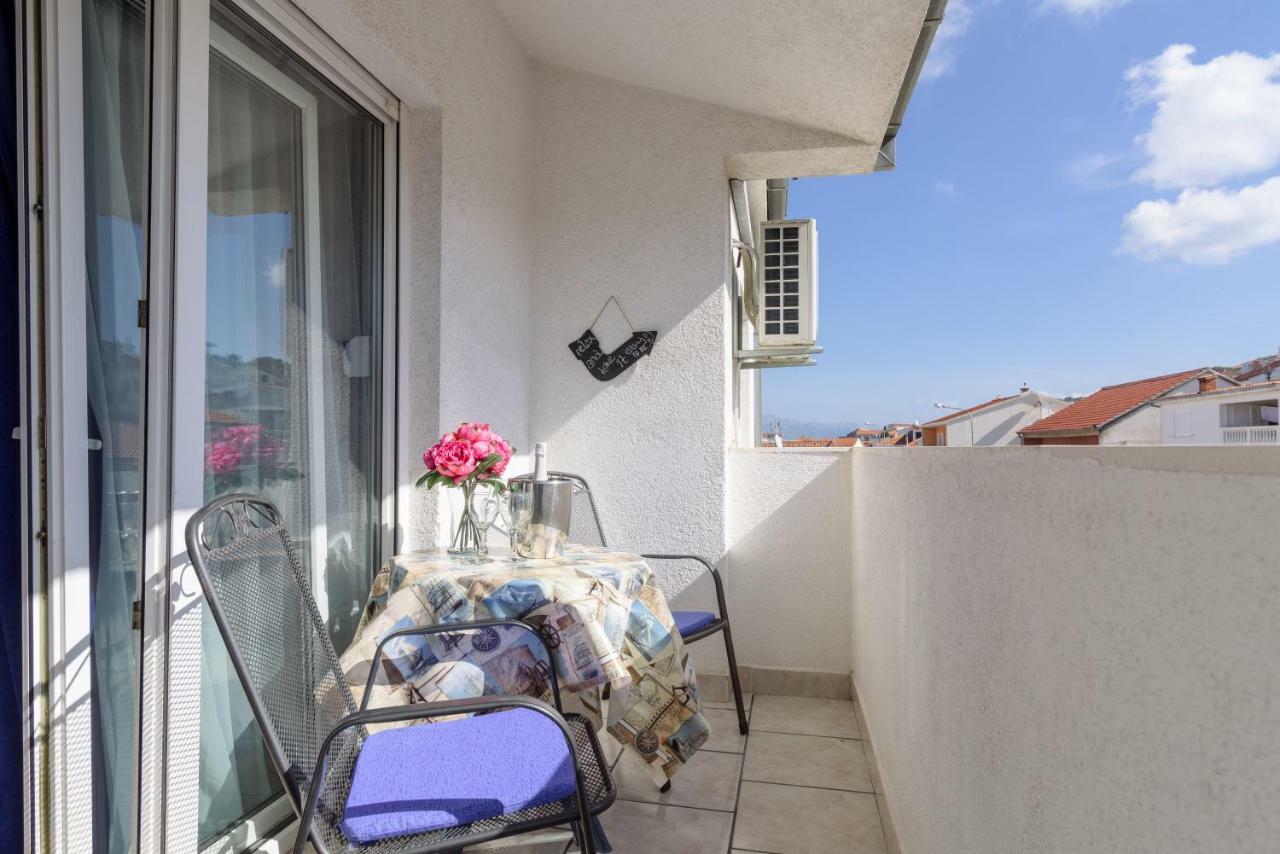 Apartments Mirjana Trogir Exteriör bild